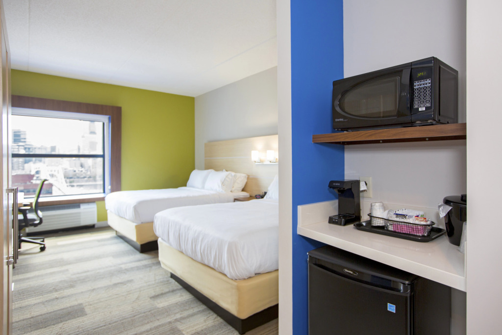 Holiday Inn Express & Suites Pittsburgh North Shore by IHG
