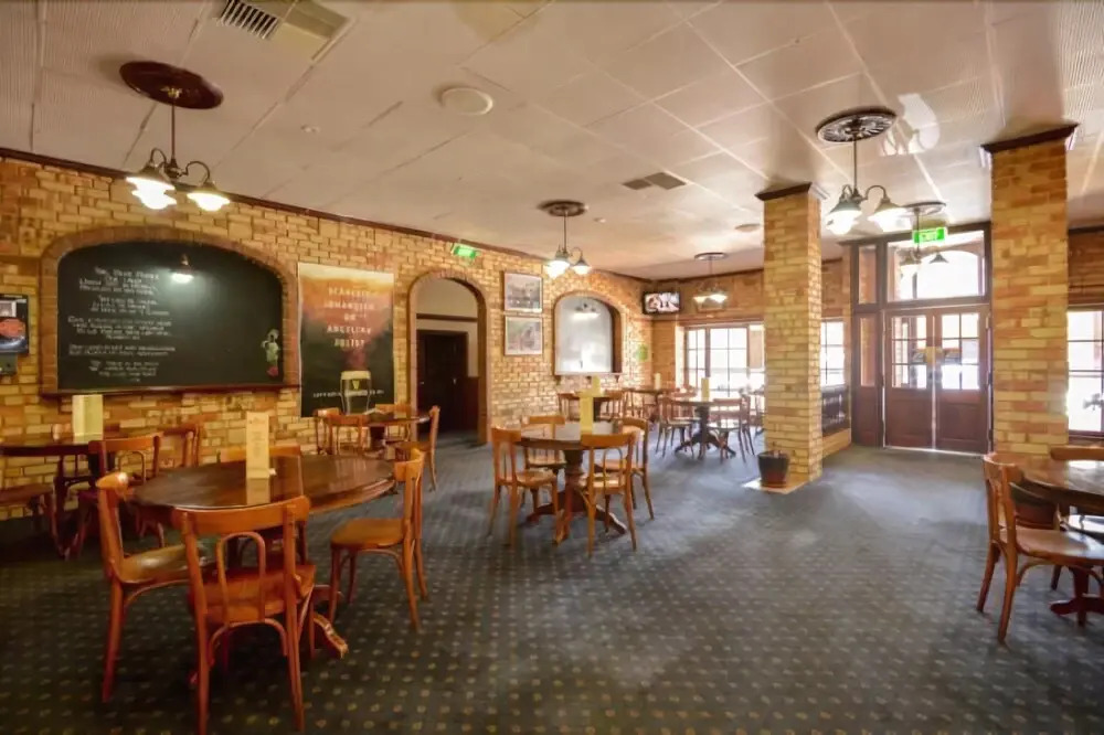 Albion Hotel