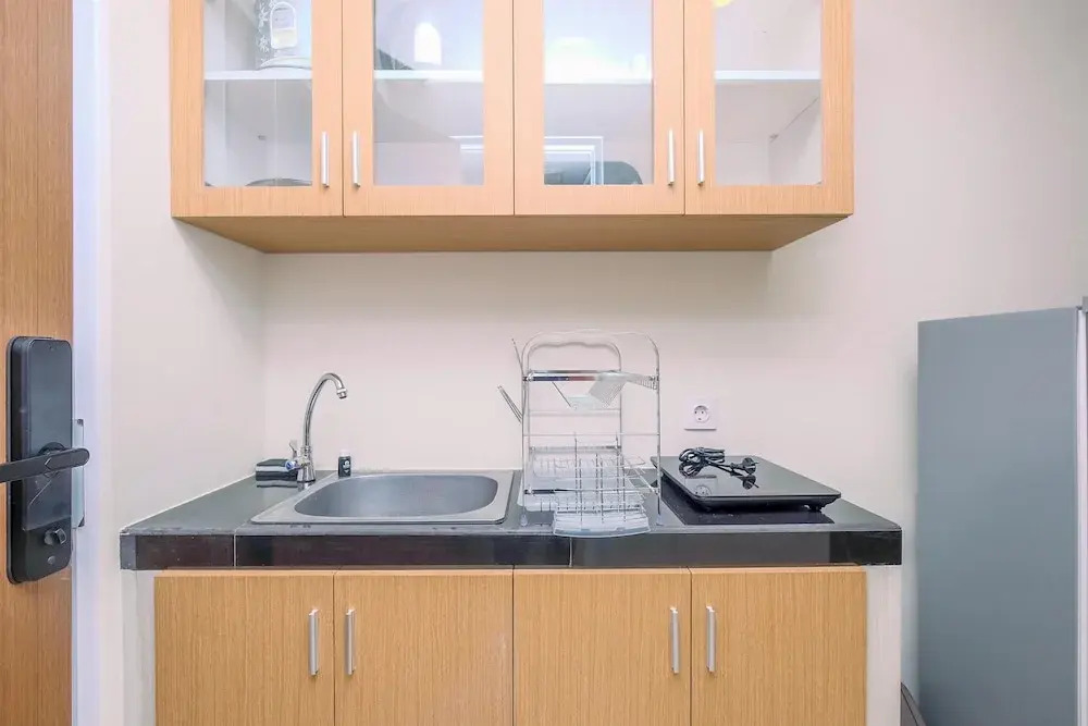Cozy and Nice Studio Loft Apartment at Apple 1 Condovilla By Travelio