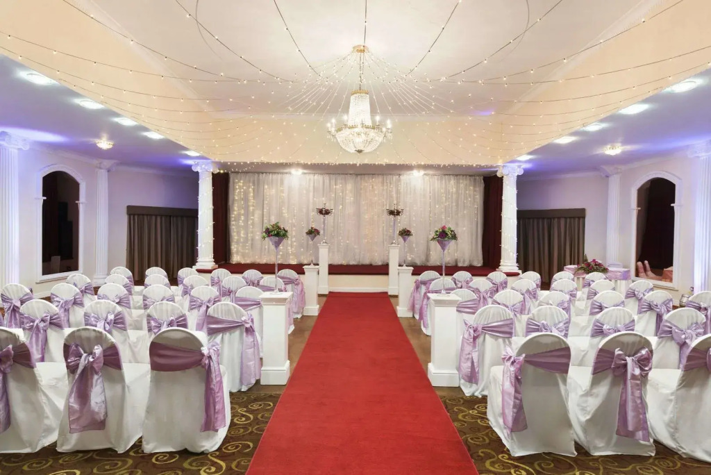 Cwrt Bleddyn Hotel & Spa