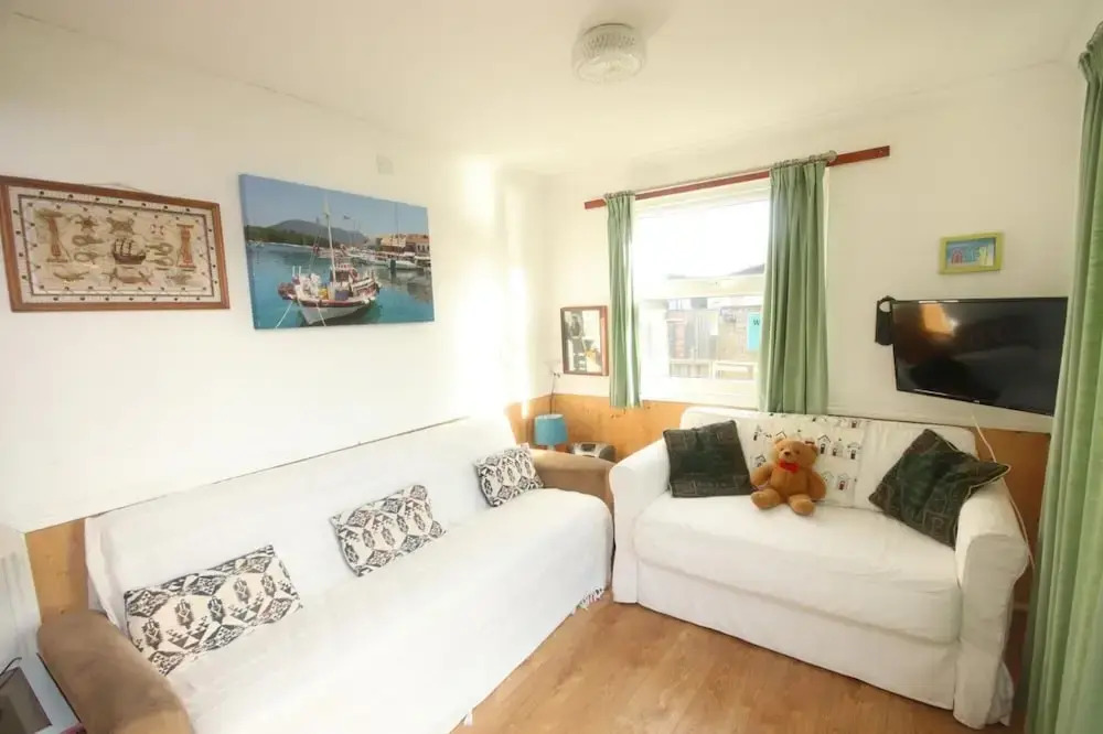 10A Medmerry Park 2 Bedroom Chalet
