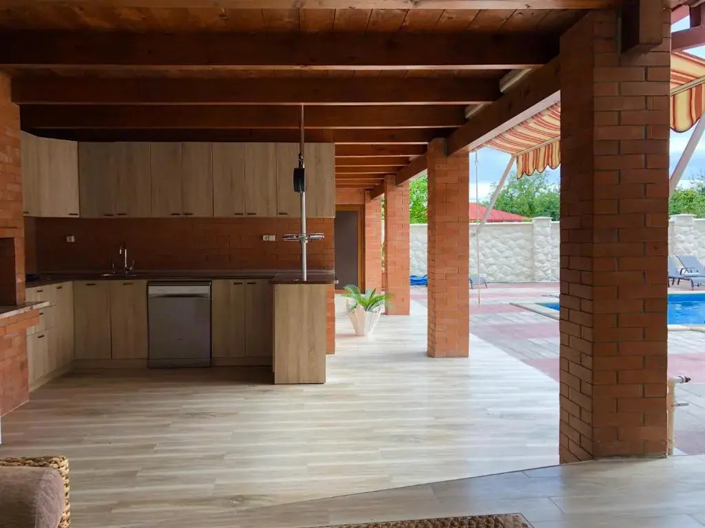 Pawlonia Villa
