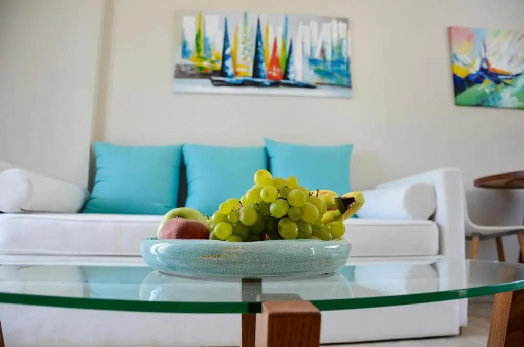Hatzoudis Luxury Suites