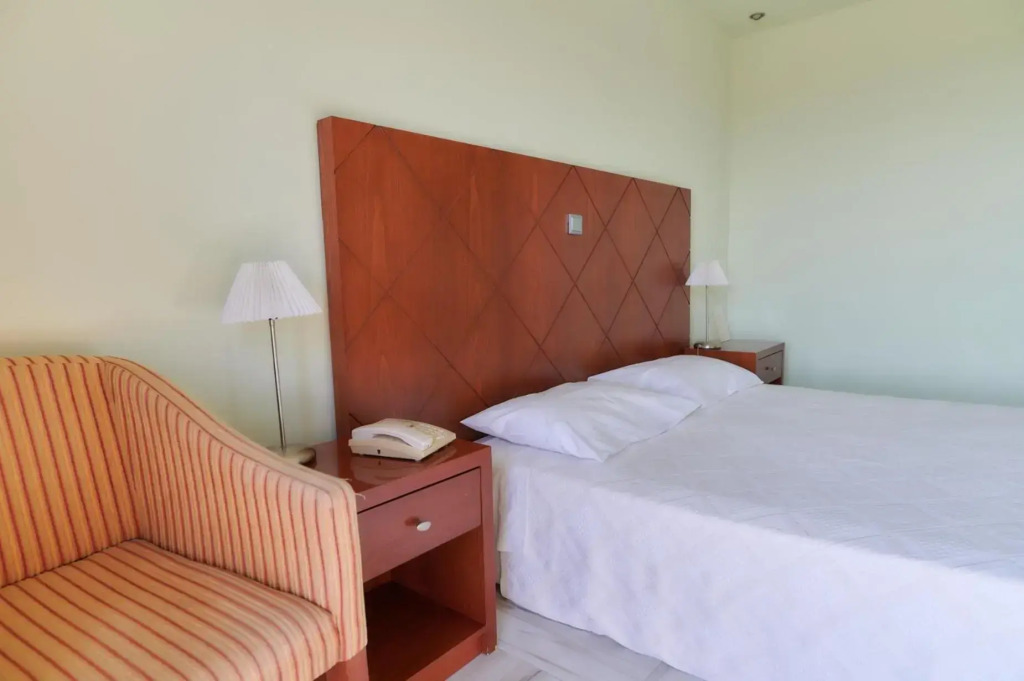Nefeli Hotel