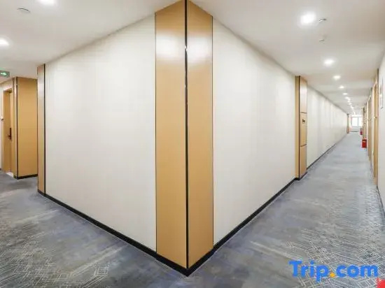 Qingmu Selected Hotel (Jinying Branch, Nanjing Xinjiekou Subway Station)