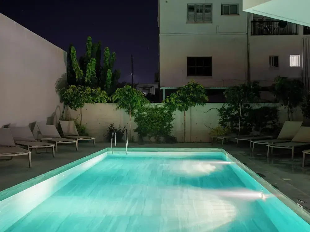 Sanders Olive - Chic 1-bdr Apt With Shared Pool