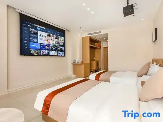 Zhengding Little Dolphin Business Hotel