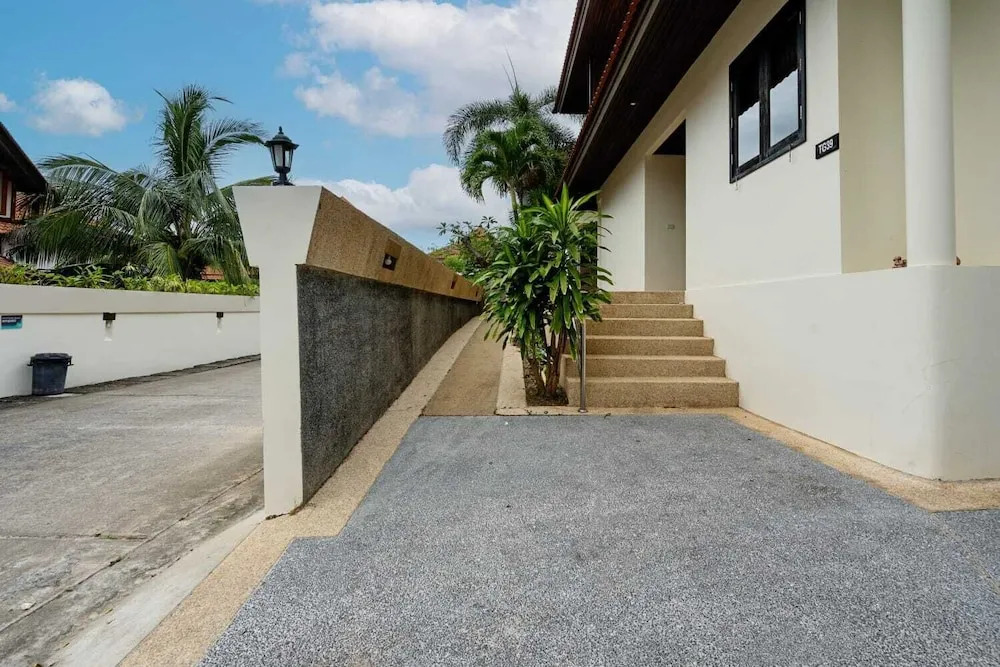 4 Bedroom Villa TG39 on Beach Front Resort SDV285-By Samui Dream Villas