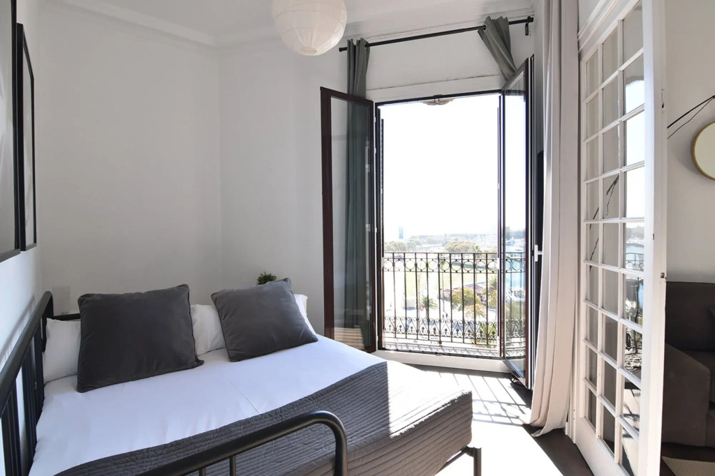 NEW REINA CRISTINA  in Barcelona