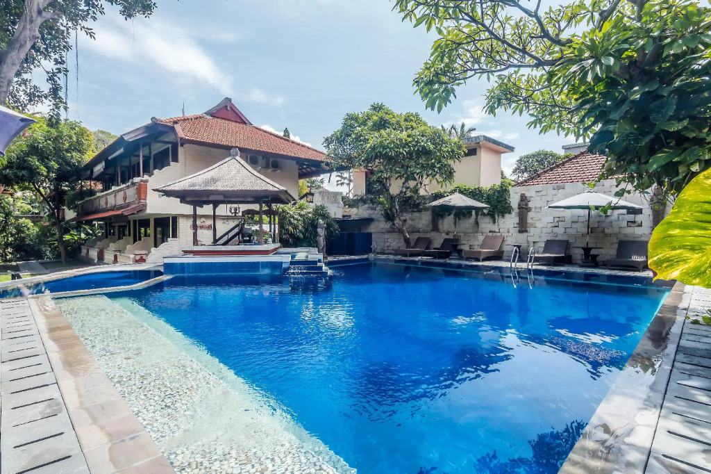 ZEN Rooms Seminyak Taman Petitenget