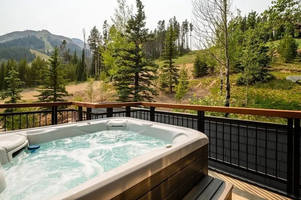 Saddle Ridge D3 3 Bedroom Condo by Moonlight Basin Lodging