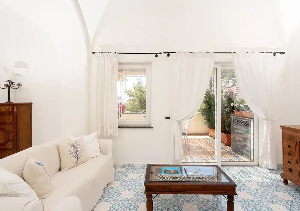Oliveto Capri apartments