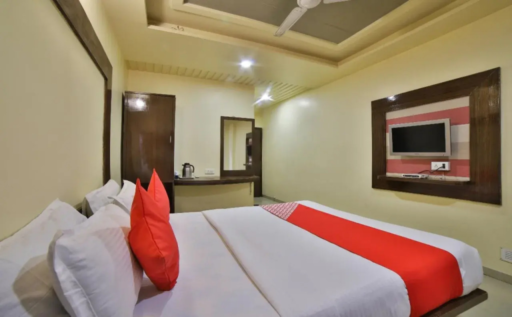 hotel kalash residency