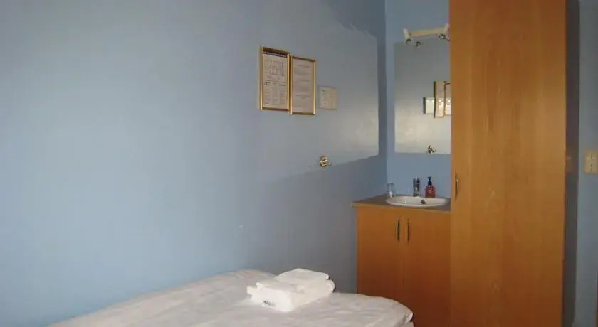Leifsstadir Guesthouse