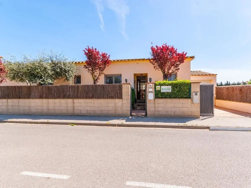 Stunning, Detached Holiday Home With Private Swimming Pool in Quiet Location