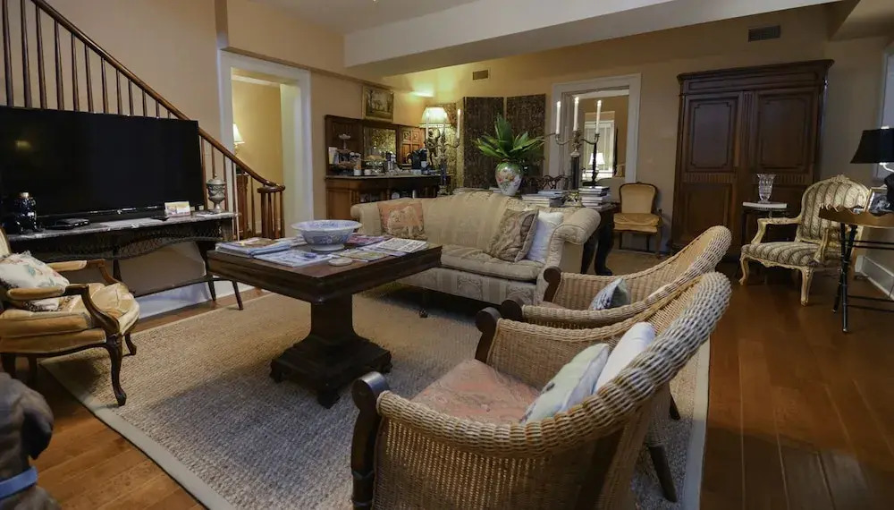 Choctaw Hall Bed & Breakfast