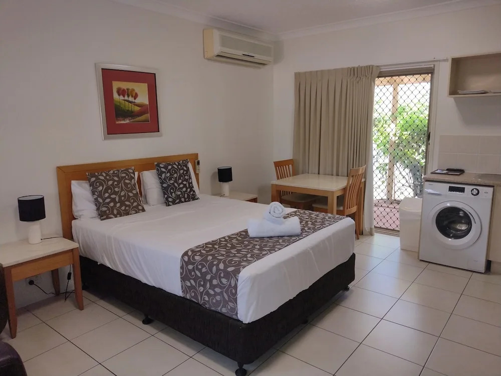 Cascade Motel In Townsville
