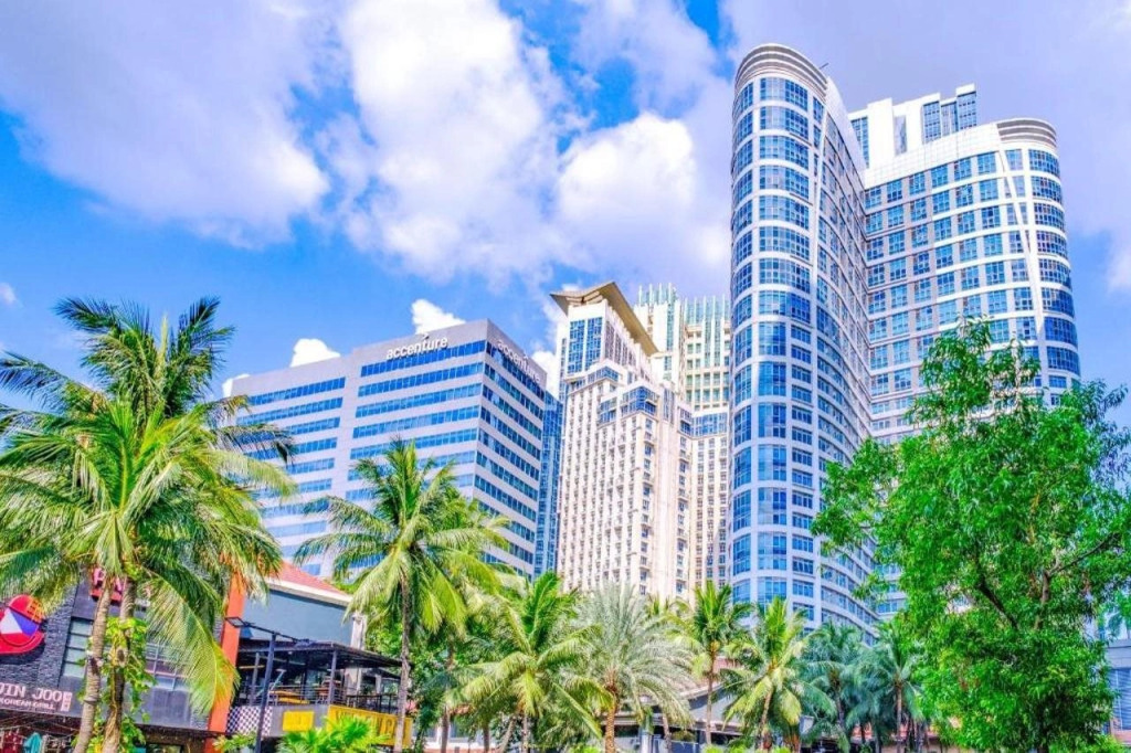 MCollection - Business & Leisure Stay in Eastwood City