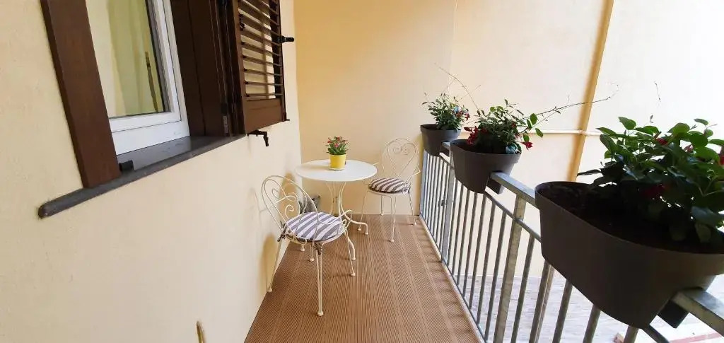 Casa De Amicis 18