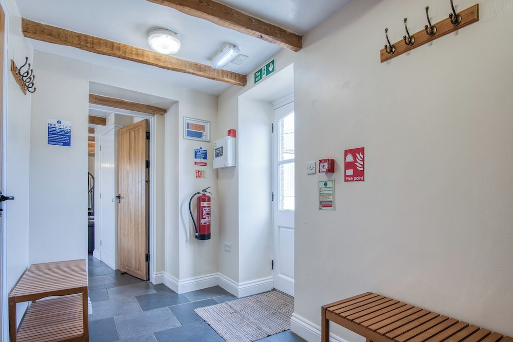 Bunk House - 4 Bedroom - Llangennith
