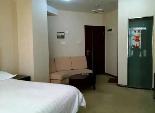 Wuhan 1 Plus 1 Hotel