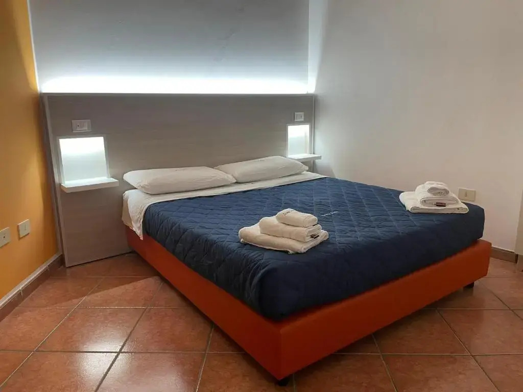 Don Nicola & Donna Antonietta - Elegant Central Apartments