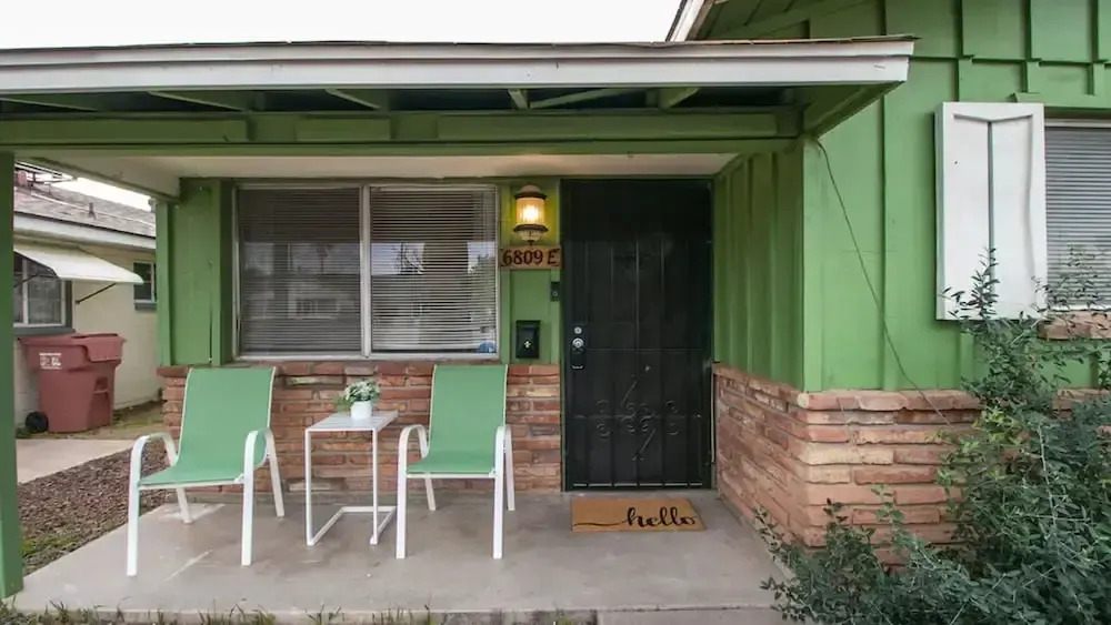 Remodeled 2 Bdrm w/ Yard in Old Town Scottsdale!
