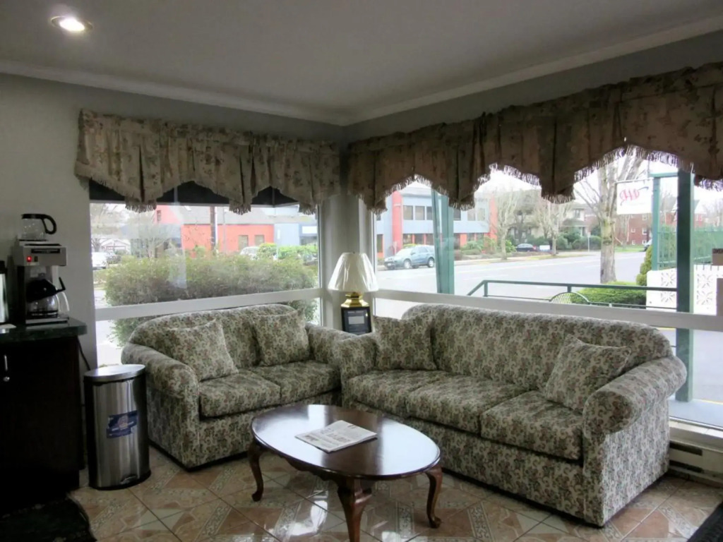 Knights Inn Salem