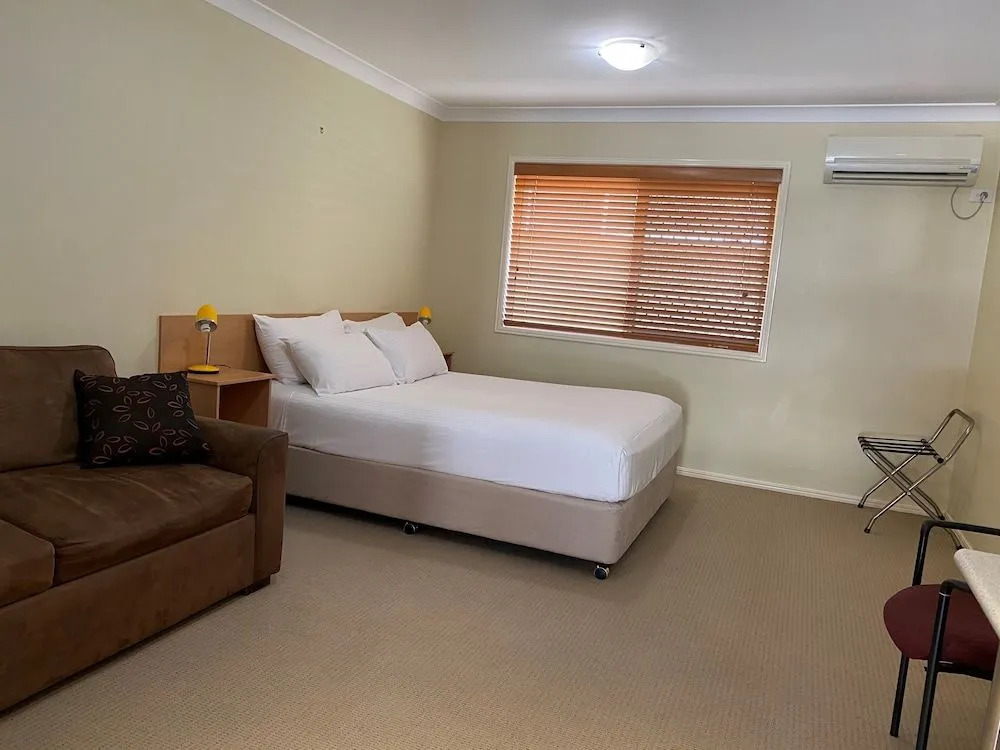 Country Roads Motor Inn Gayndah