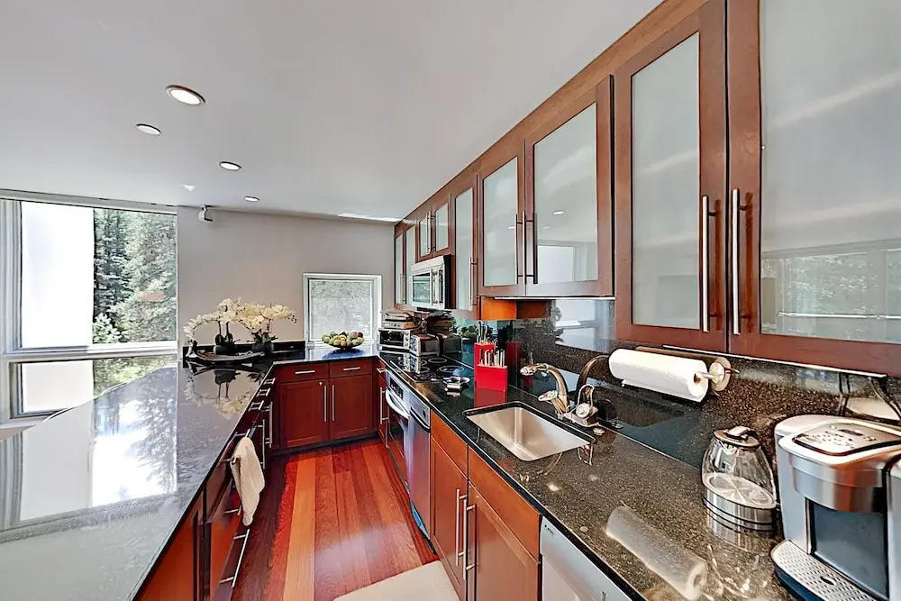 450eliot 3 Bedroom Condo