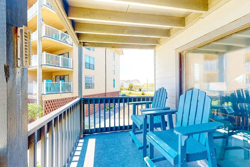 Shipwatch Villas