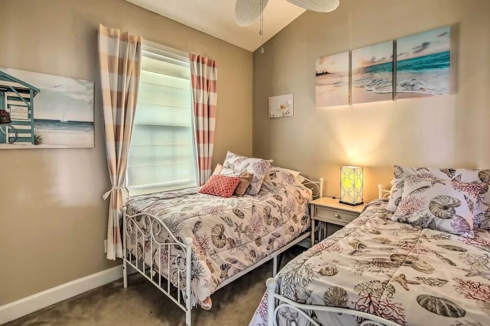Lovely Myrtle Beach Condo: 4 Mi to Boardwalk!