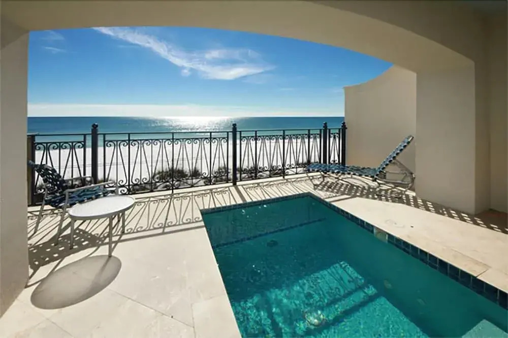 Villa Royale 5 Bedroom Holiday Home by Five Star Properties