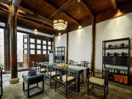 Hanqing Hostel