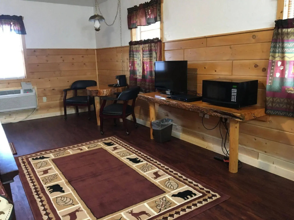 The Amoretti Hotel