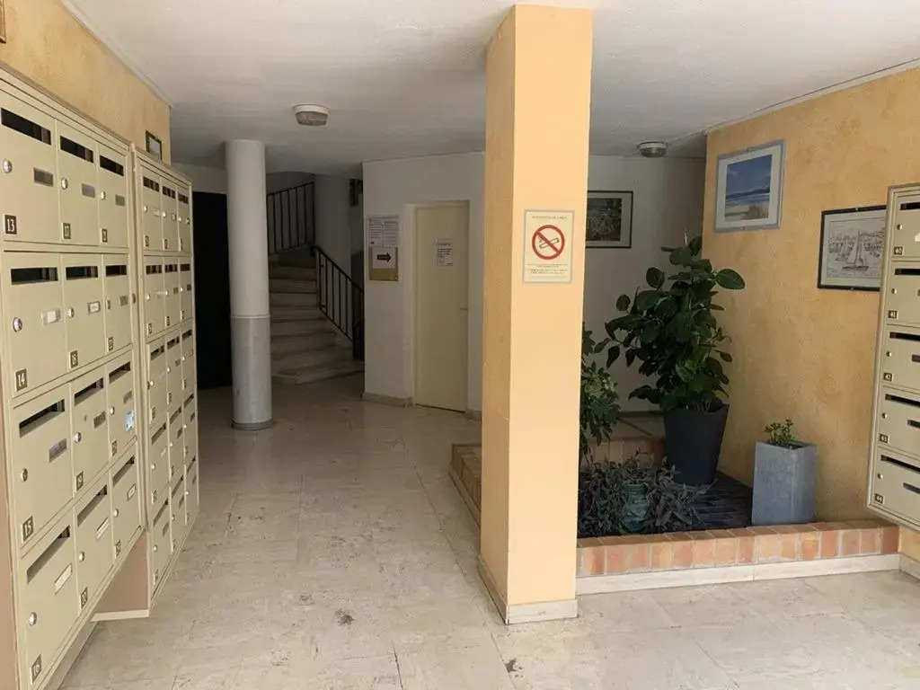 Appartement Balaruc-les-Bains, 1 pièce, 2 personnes - FR-1-571-20