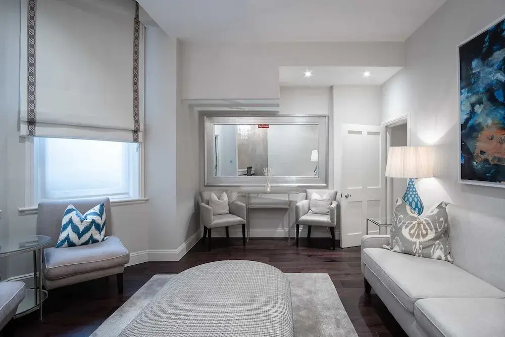 2 Luxe BDR Hans Place by The Residences