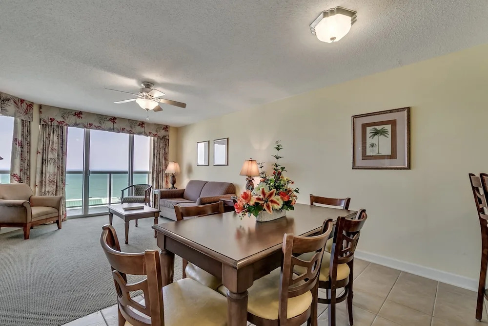 Malibu Pointe by Elliott Beach Rentals