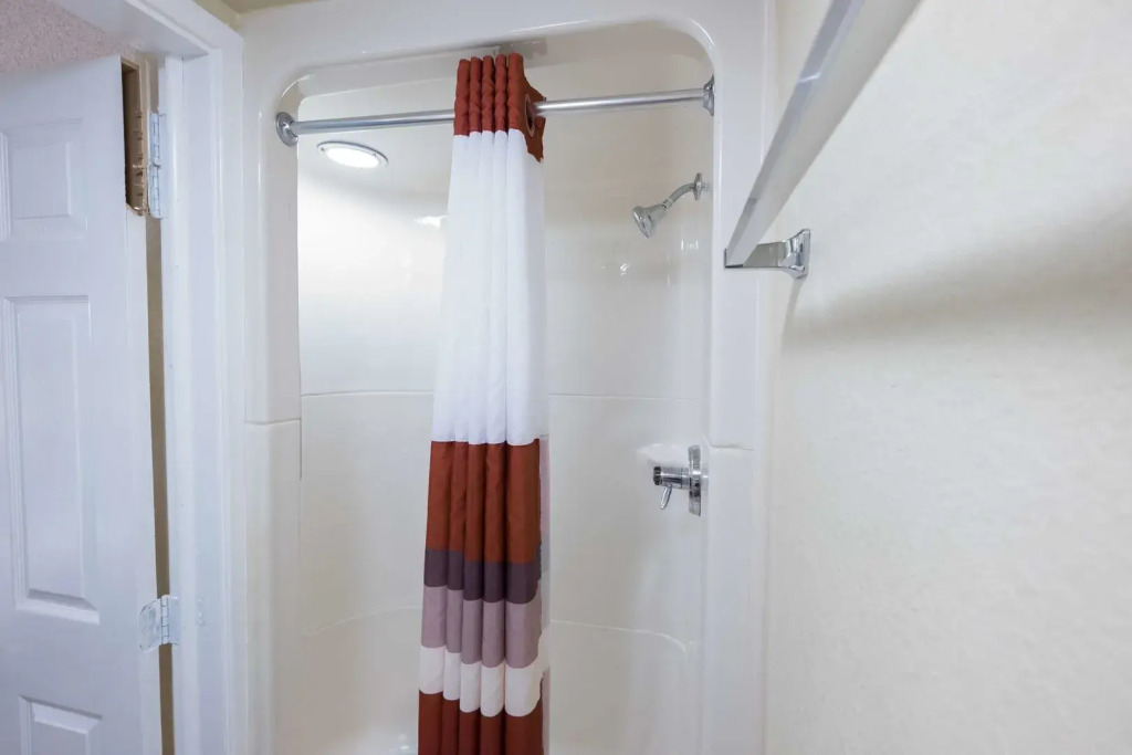 GreenTree Inn - IAH Airport JFK Blvd