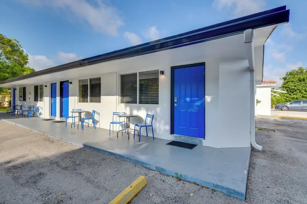 2 Mi to Ocean: Dog-friendly Hallandale Beach Condo