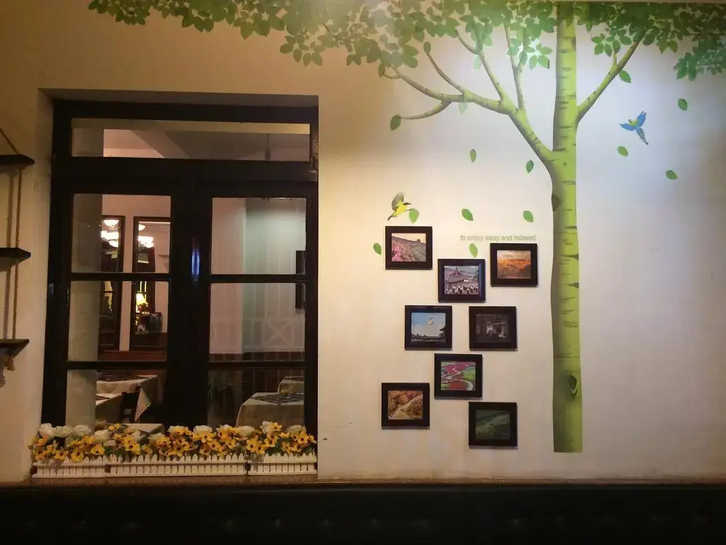 Ladophar Hotel