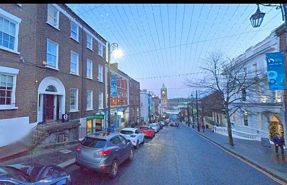Quay 8