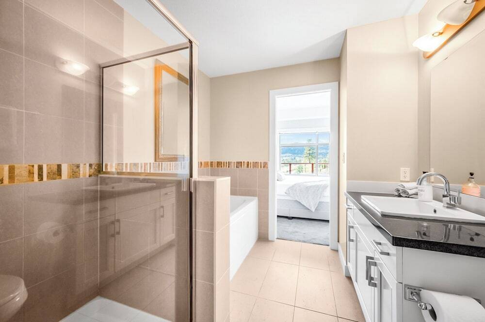 Top Floor Condo at Amenity Rich Resort