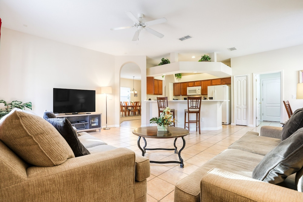 Gorgeous Home Near Disney With Private Pool, Pool Spa, On-site Gym, Tennis, AC