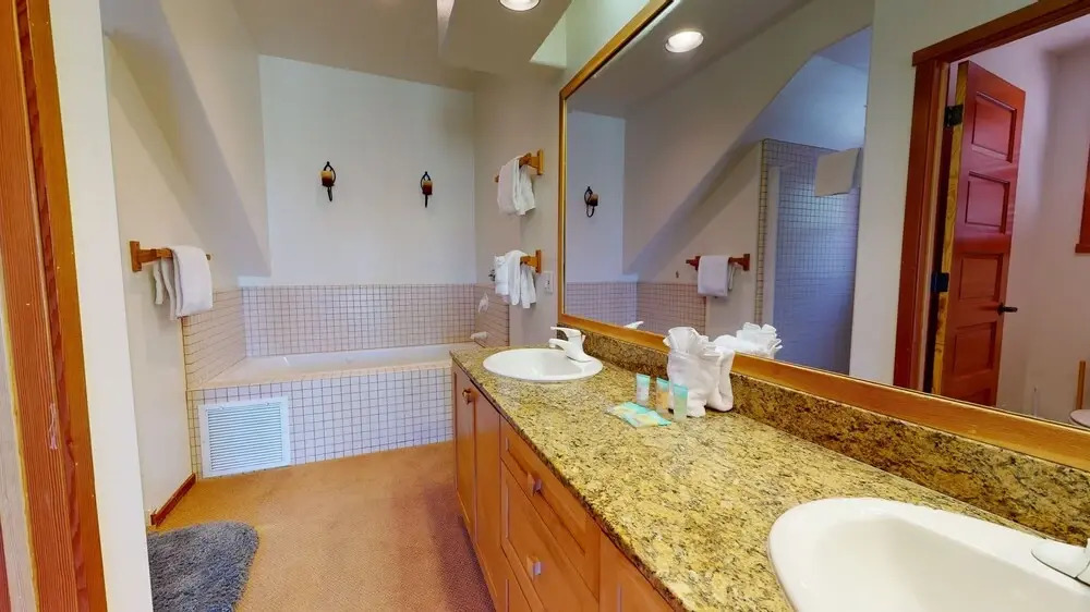 Snowcreek 812 4 Bedrooms 3 Bathrooms Townhouse