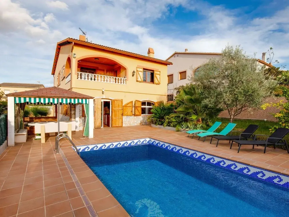 Holiday Home in Vendrell near Costa Dorada Beach