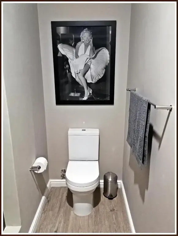 Studio 77