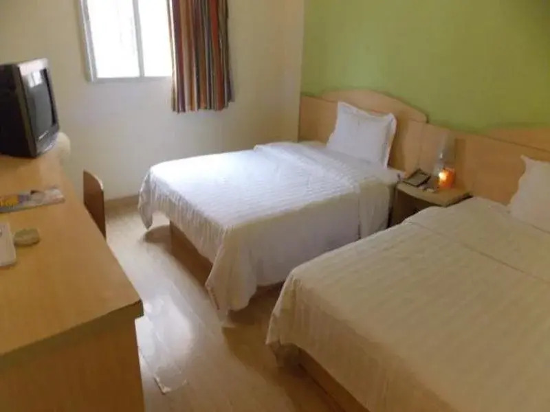7 Days Inn - Chengdu Railway North Station Branch