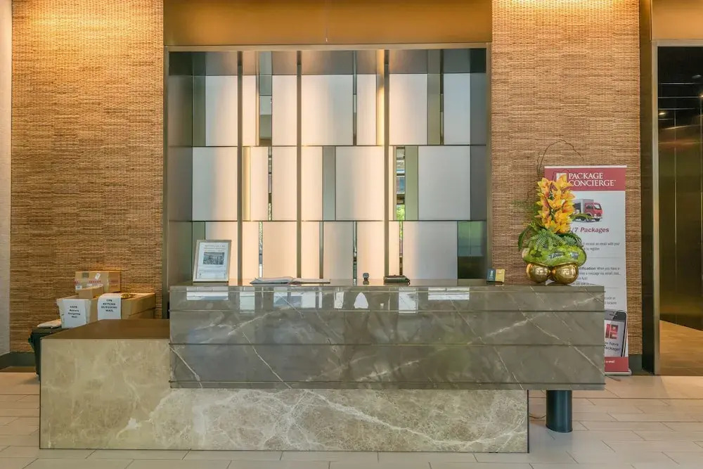 HomeAway Luxury Apartments at Newport