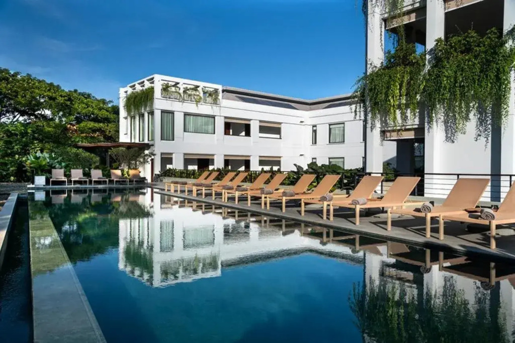 Treeline Urban Resort
